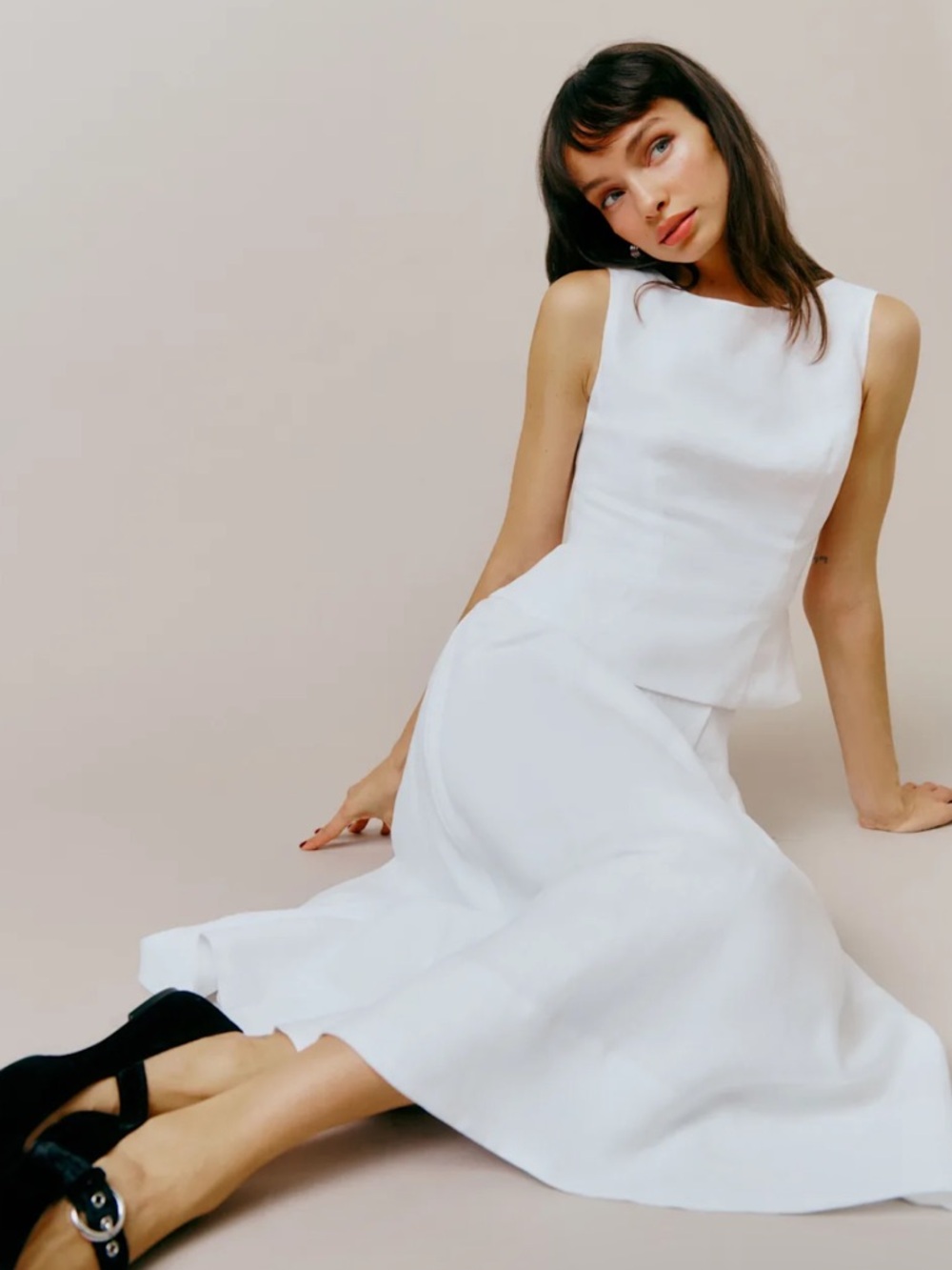 Reformation Moya Linen Tao Piece Set in White